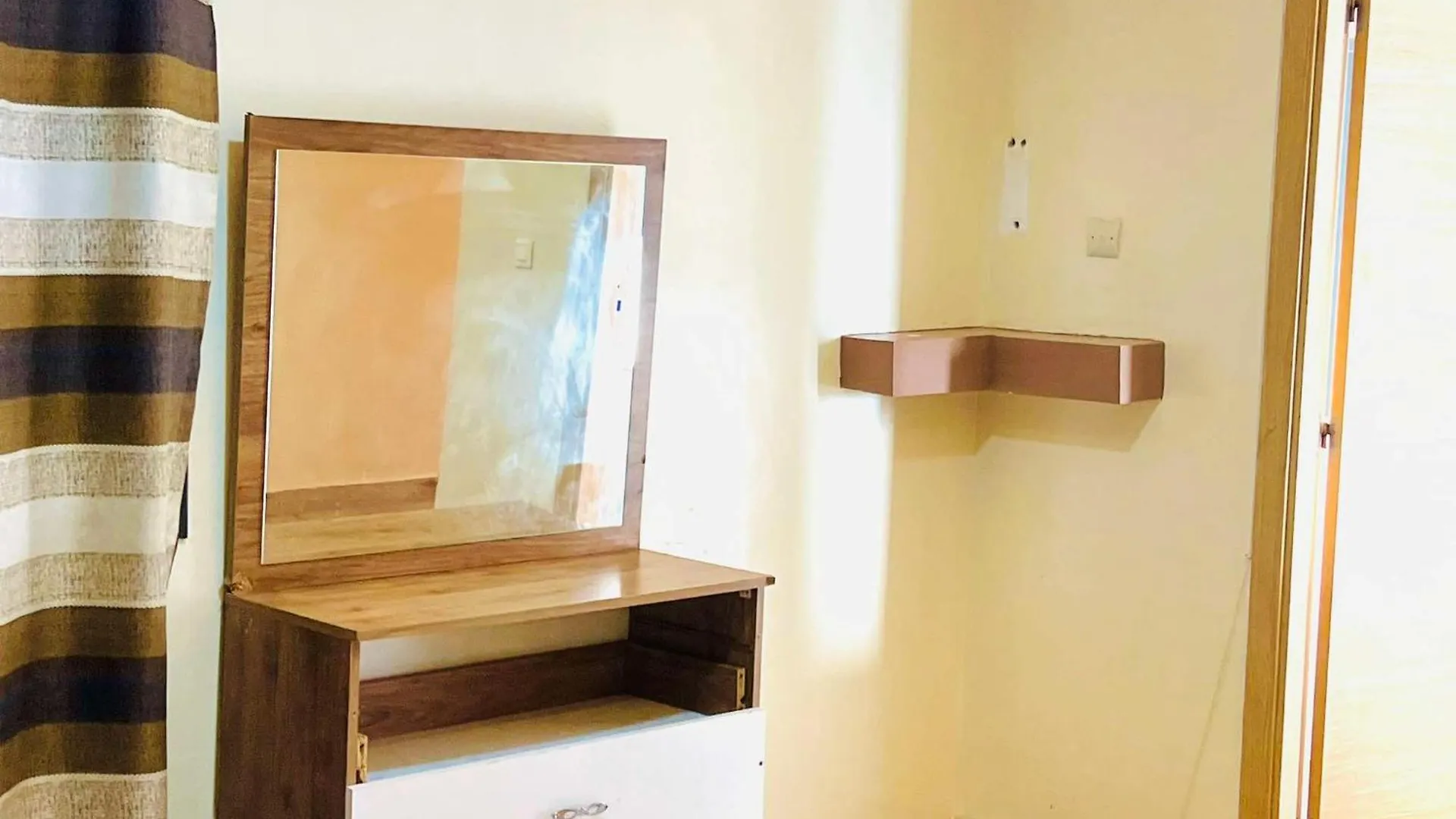 Apartment Studio Meuble De Bella Dakar