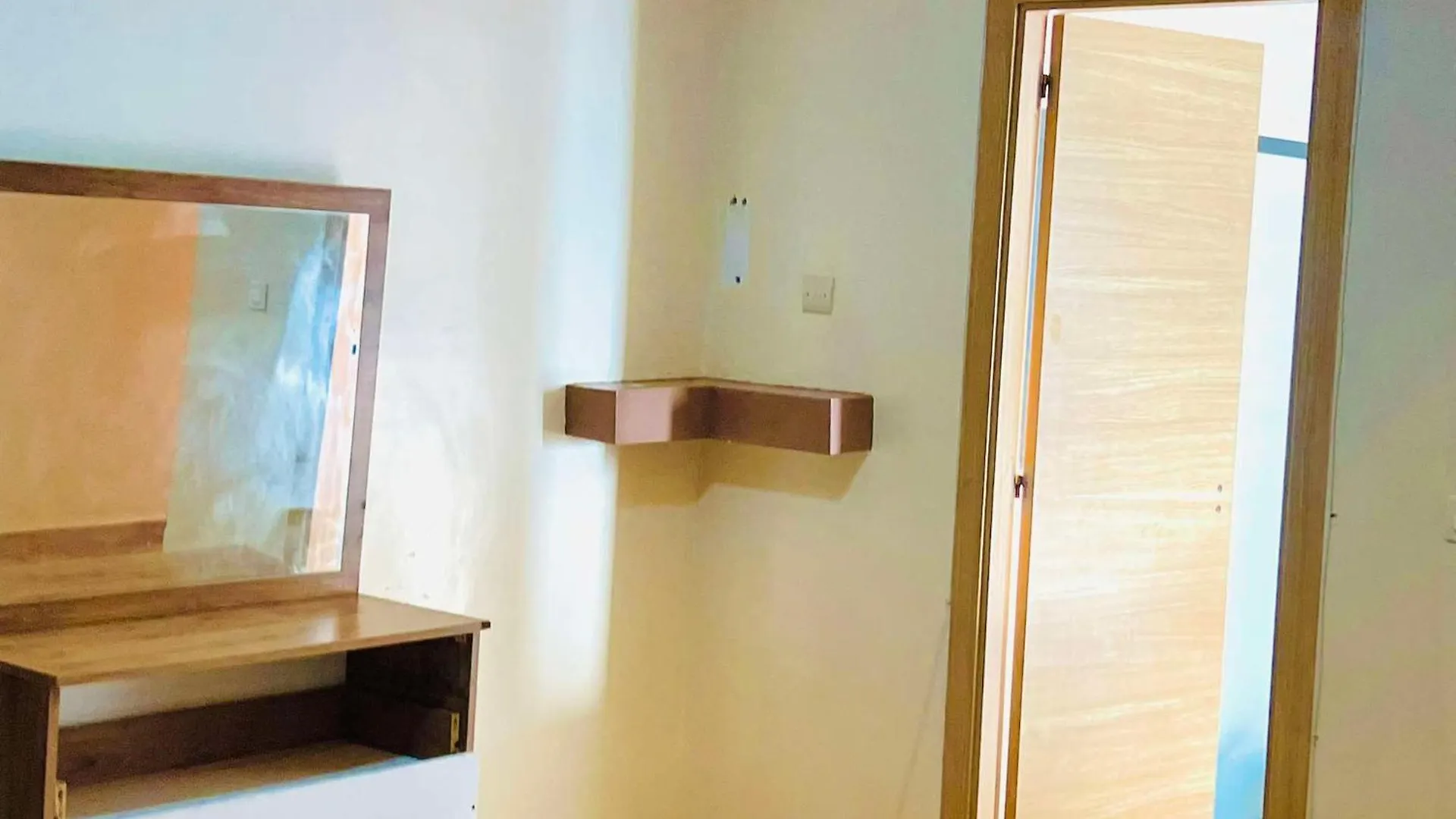Studio Meuble De Bella Dakar 0*,